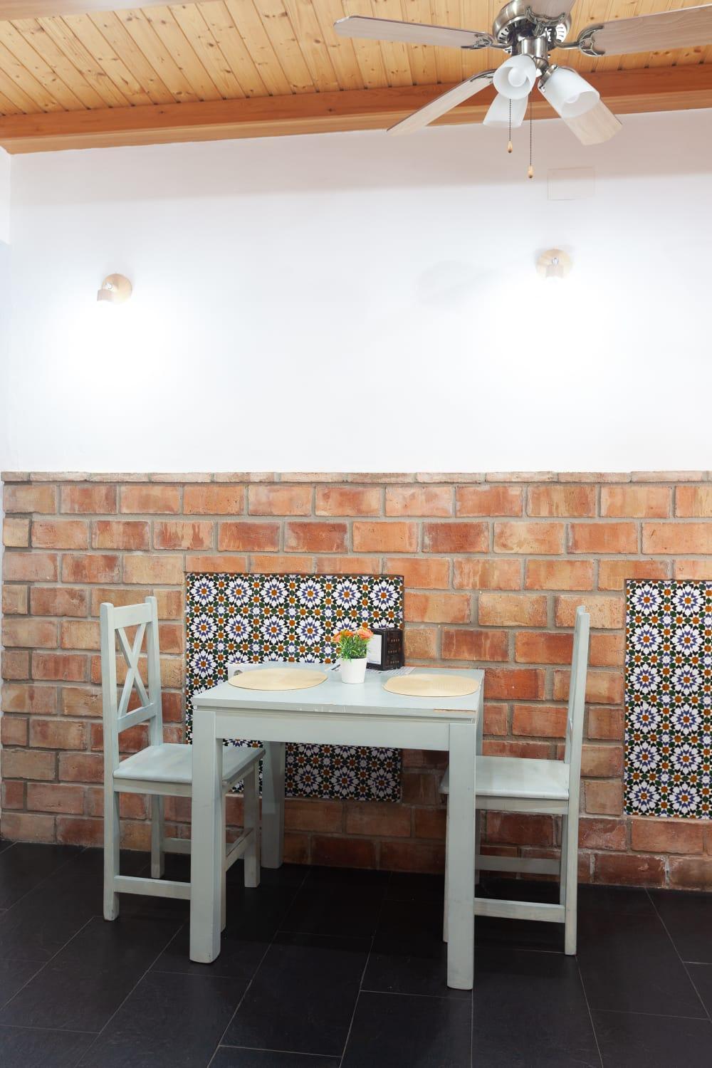 Hostal Restaurante La Giralda Rota Buitenkant foto