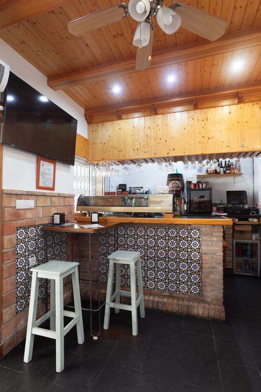 Hostal Restaurante La Giralda Rota Buitenkant foto